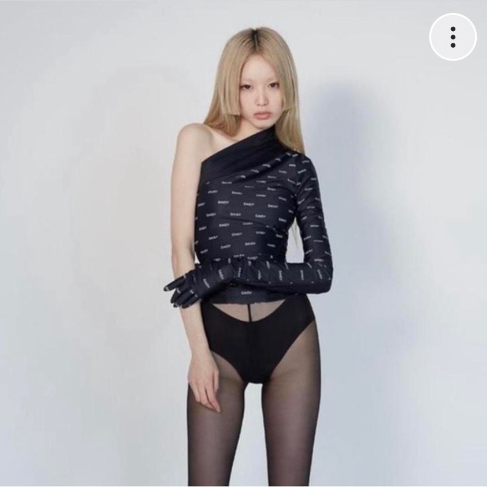 ISO Daisy Daisy TV Crop Top